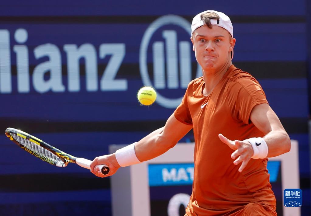 白天他们在 白天他们在