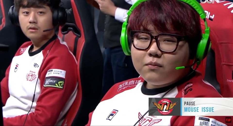 里挥洒汗水 里挥洒汗水